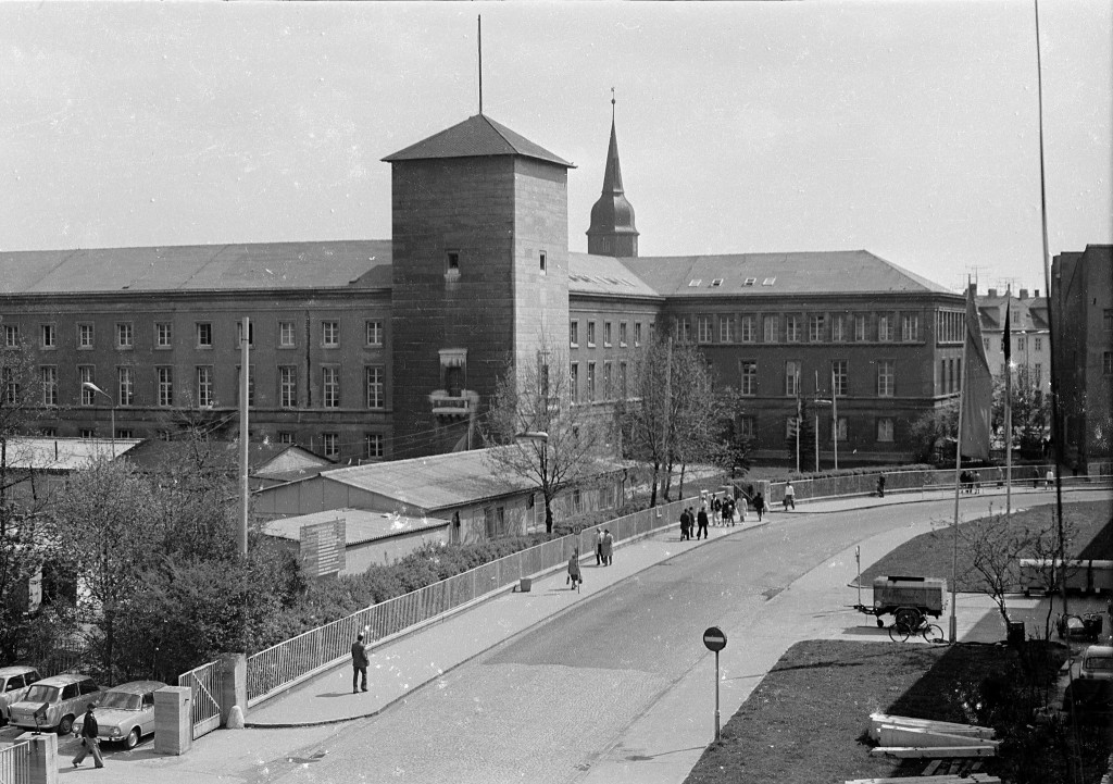 Namenlose Durchgangsstraße am Karl-Marx-Platz, 1977